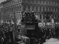 Демонстрация матросов.  Петроград, 1917 г.  РГАКФД