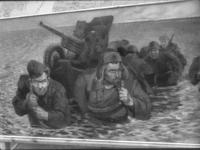 Фрагмент картины П. Ф. Борисенко «Проход через Сиваш». Мелитополь. 6 мая 1944 г. Съёмка В. А. Сущинского. РГАКФД. 1-8865.
