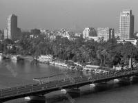 Вид на мост Каср-эль-Нил и западную часть Каира. ОАР, г. Каир. Октябрь 1970 г. Фотограф В. Кошевой.